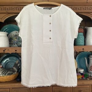 Doe & Rae White Cap sleeve tunic Top Sz S Frayed Hems Henley 100% Cotton Beachy